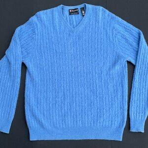 Daniel Bishop 100% cashmere V-Neck Sweater in Sky Blue , XL